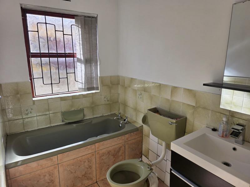 3 Bedroom Property for Sale in Ilitha Park Western Cape